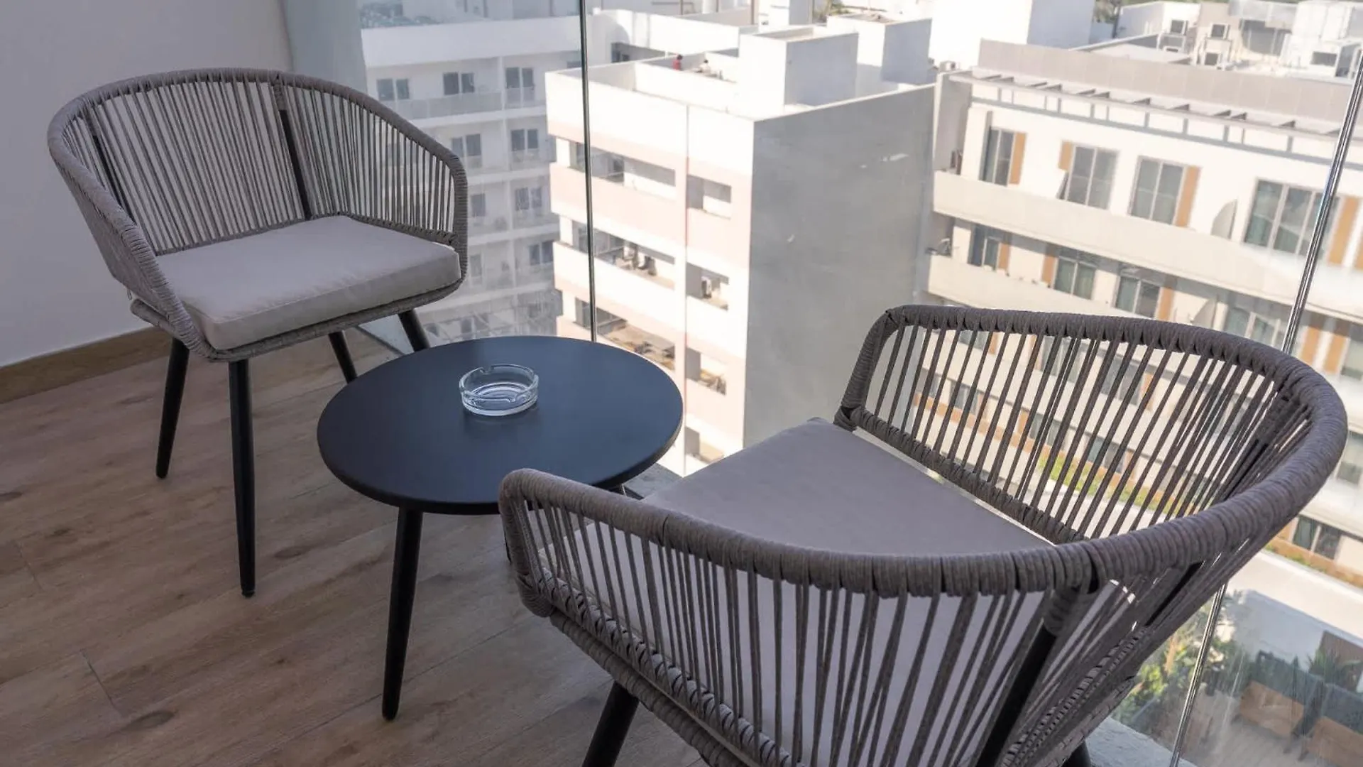 Chic Modern Studio Apartment For 2 In Jvc! Dubai