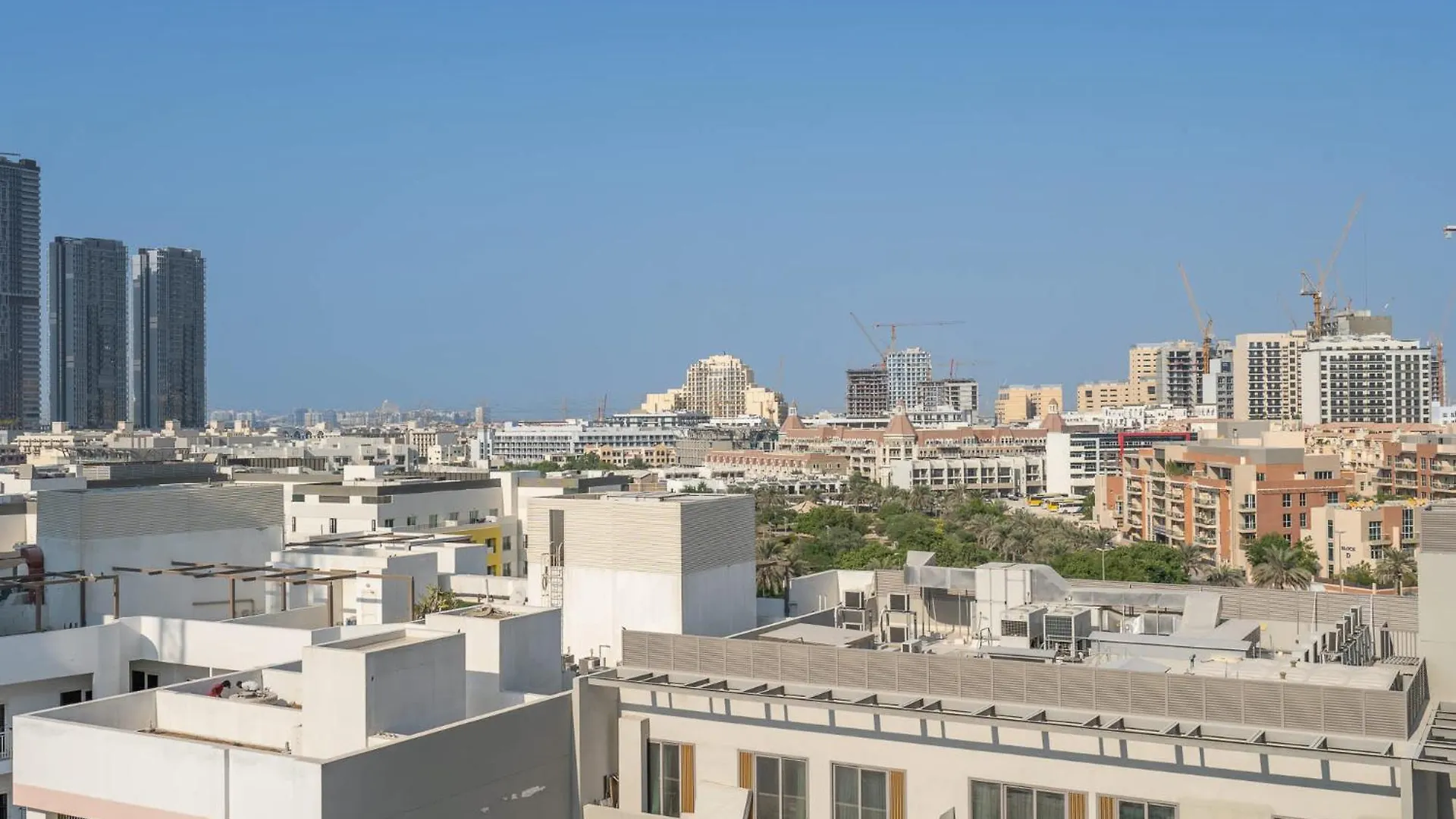 Chic Modern Studio Apartment For 2 In Jvc! Dubai 0*,