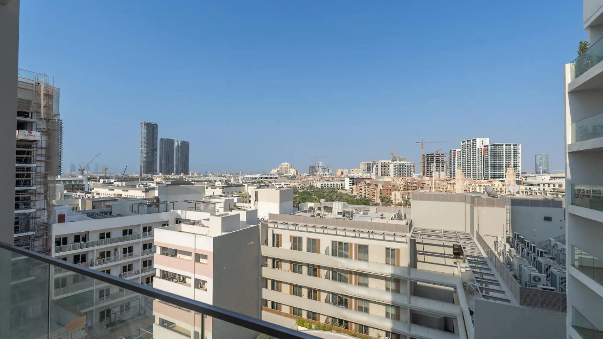 Chic Modern Studio Apartment For 2 In Jvc! Dubai